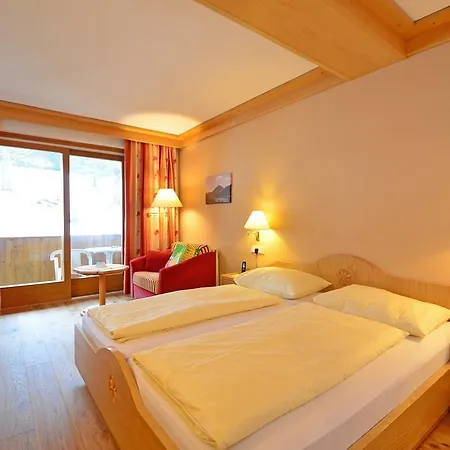 Kreuzwirt Hotel Weissensee