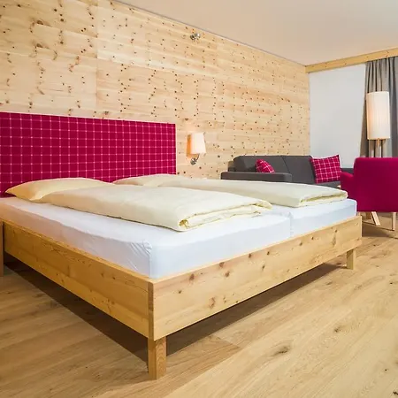Kreuzwirt Hotel Weissensee