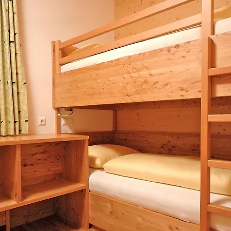 Szálloda Familienhotel Kreuzwirt 4*