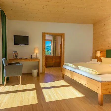 Kreuzwirt Hotel Weissensee